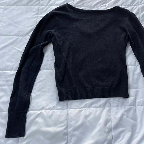 Brandy Melville V-Neck Cotton Sweater One Size - Small-Medium - Picture 2 of 5